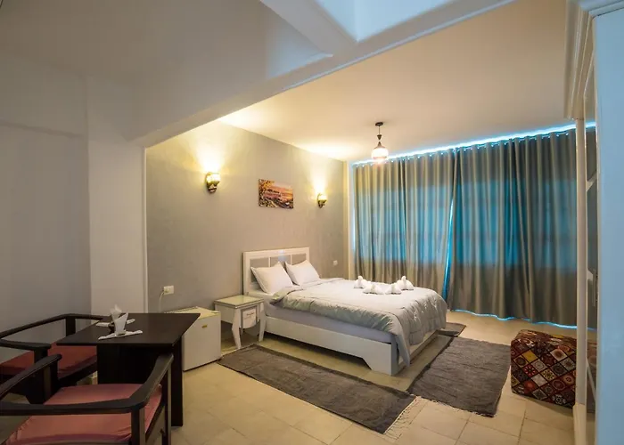 Golden Heights Resort 4*
